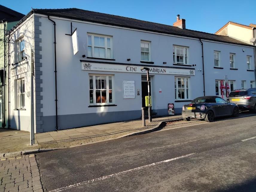 Cambrian Inn Tredegar Zewnętrze zdjęcie