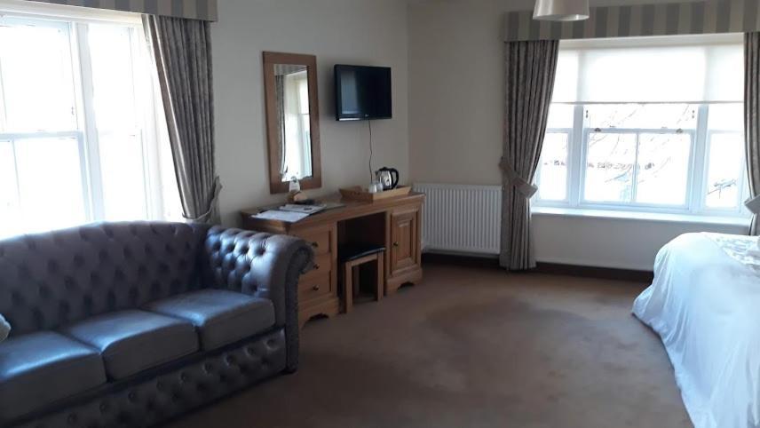 Cambrian Inn Tredegar Zewnętrze zdjęcie